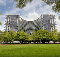 Astra Canberra Manhattan - eAccommodation