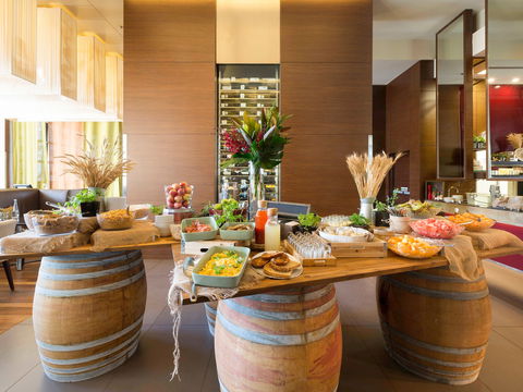 Pullman Hotel at Sydney Olympic Park - eAccommodation 1