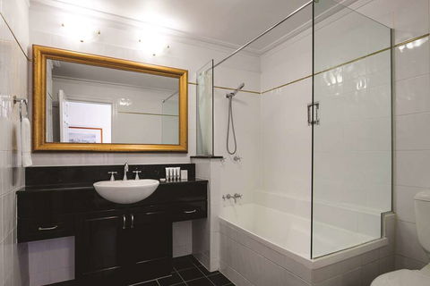 Adina Apartment Hotel Anzac Square - eAccommodation 6