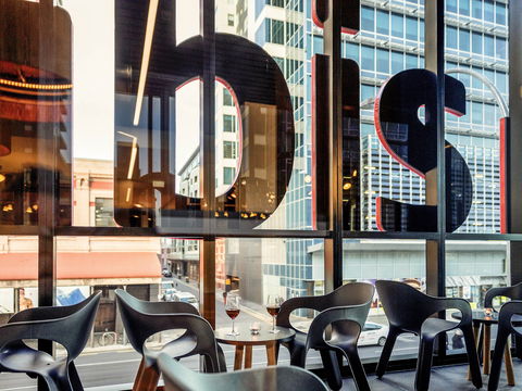 Ibis Adelaide - eAccommodation 1