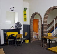 Adelaide Travellers Inn - eAccommodation