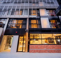 Brady Hotel Jones Lane - eAccommodation