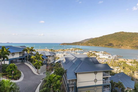 Club Wyndham Airlie Beach - eAccommodation 2