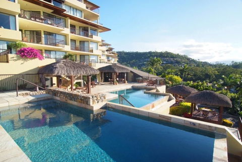 at Waters Edge Resort - eAccommodation 3