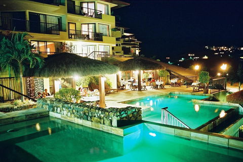 at Waters Edge Resort - eAccommodation 4