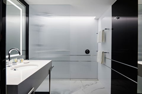 Royce Hotel - eAccommodation 10