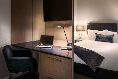 Crest on Park - eAccommodation 6