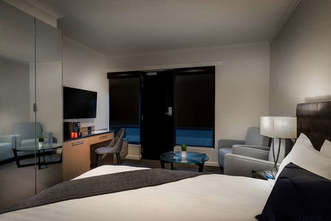 Crest on Park - eAccommodation 8