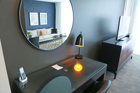 Alex Perry Hotel and Apartments - eAccommodation 8