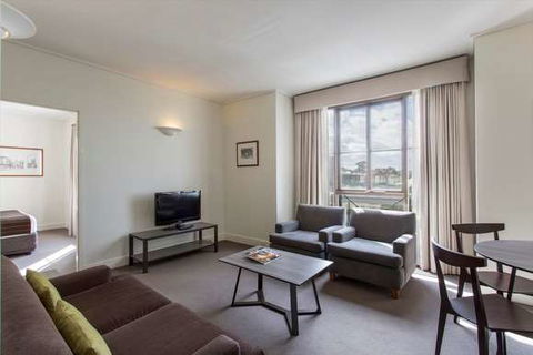 Mantra on Jolimont - eAccommodation 6