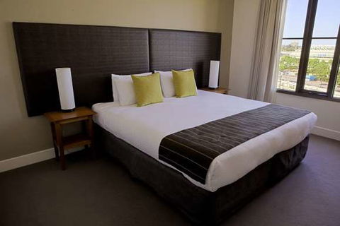 Mantra on Jolimont - eAccommodation 10