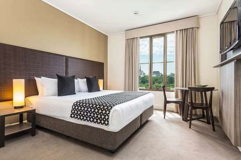 Mantra on Jolimont - eAccommodation 13