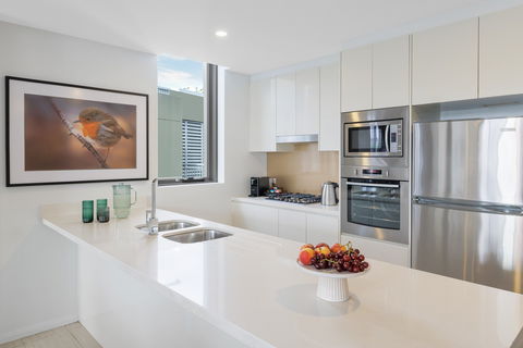 Meriton Suites Zetland - eAccommodation 13