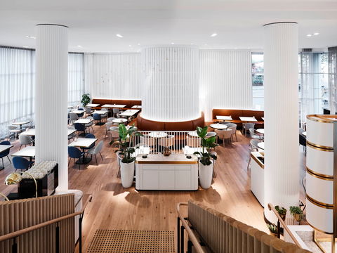 Novotel Sydney Darling Square - eAccommodation 11