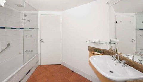 Mantra on the Esplanade - eAccommodation 2