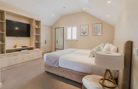 The Haus Studio Apartments - eAccommodation 1