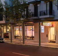 Mawson Lakes Hotel - eAccommodation