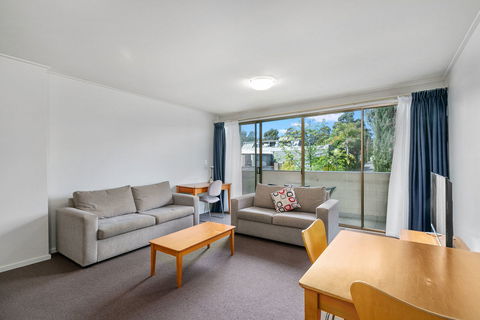 Knox International Hotel - eAccommodation 1