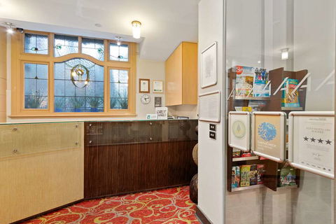 Alto Hotel on Bourke - eAccommodation 1