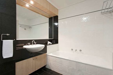 Mantra on Little Bourke - eAccommodation 1