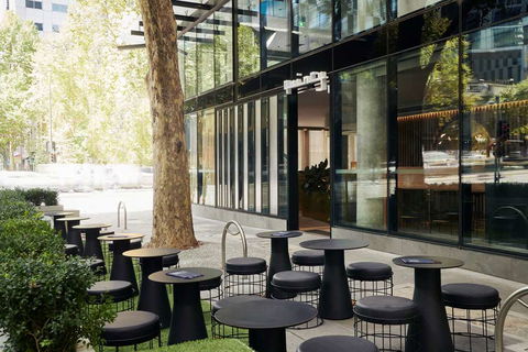 Quincy Hotel Melbourne - eAccommodation 1