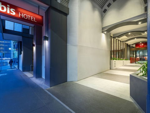 Ibis Hotel - eAccommodation 0