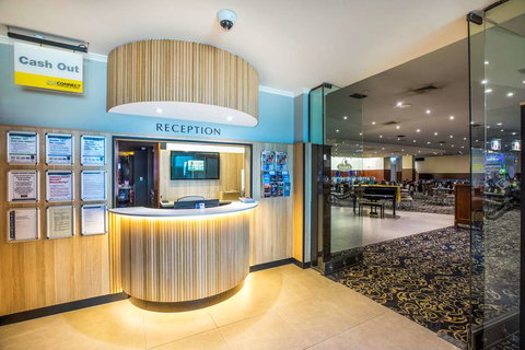 Nightcap at Seaford Hotel - eAccommodation 1