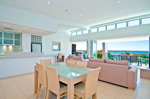 Akama Resort - eAccommodation 1