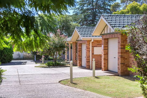 Best Western Ambassador Inn - eAccommodation 1