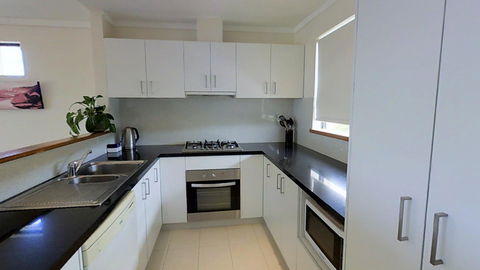 Margarets Beach Resort - eAccommodation 12