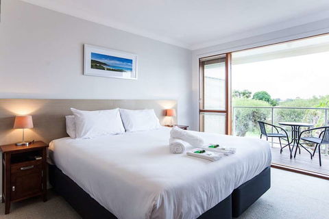 Royal Palms Resort by Nightcap - eAccommodation 6