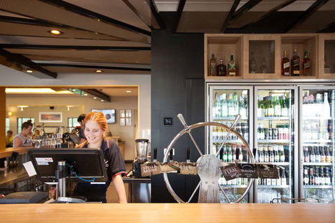 Royal Palms Resort by Nightcap - eAccommodation 9