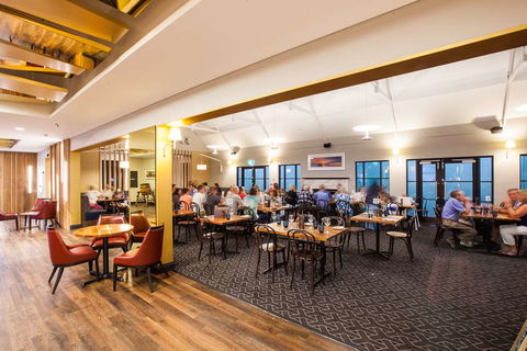 Royal Palms Resort by Nightcap - eAccommodation 11