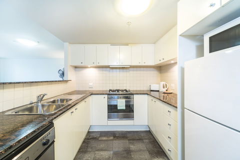 Astra Sydney CBD Pitt Street - eAccommodation 3