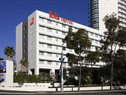 Hotel Ibis Sydney Olympic Park - eAccommodation 0