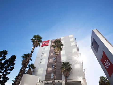Hotel Ibis Sydney Olympic Park - eAccommodation 1