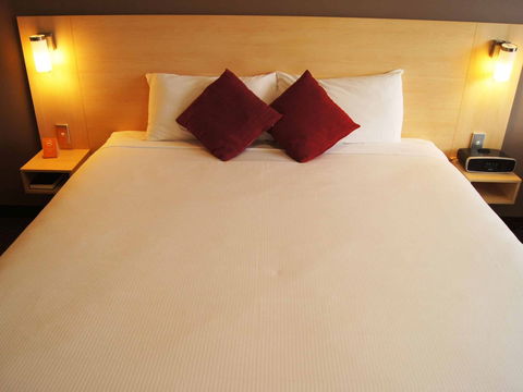 Hotel Ibis Sydney Olympic Park - eAccommodation 4