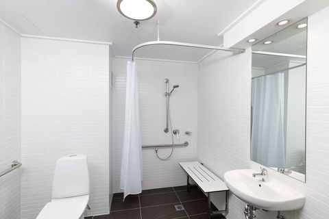 Rydges Capital Hill - eAccommodation 2