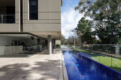 Knightsbridge Canberra - eAccommodation 12