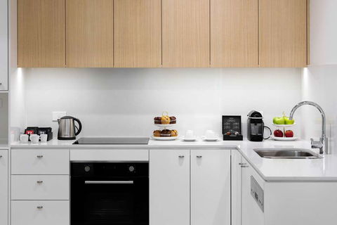 Knightsbridge Canberra - eAccommodation 15