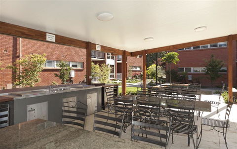 Forrest Hotel & Apartments - eAccommodation 8