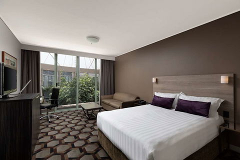 Rydges Capital Hill - eAccommodation 4