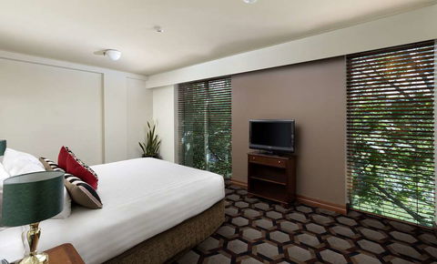 Rydges Capital Hill - eAccommodation 12