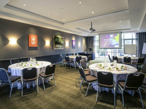 Mercure Hotel Parramatta - eAccommodation 7