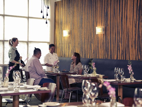 Mercure Hotel Parramatta - eAccommodation 11