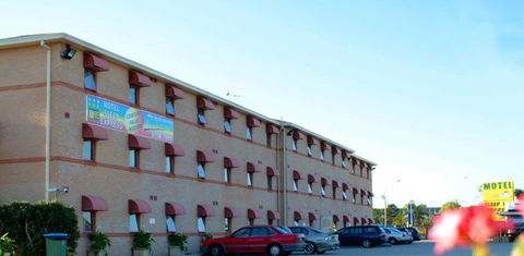 Arena Hotel - eAccommodation 0