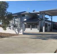 Royal Motel Miles - eAccommodation