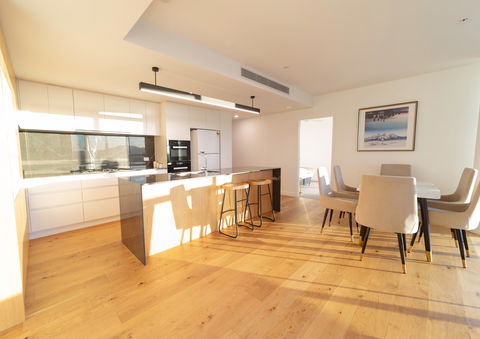 Arise Brisbane One - eAccommodation 2