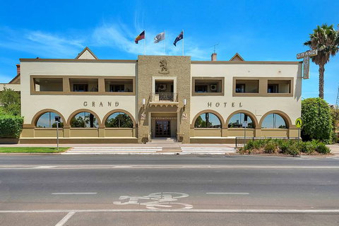 Quality Hotel Mildura Grand - eAccommodation 1