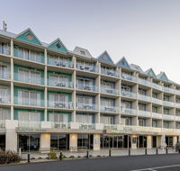 Lady Bay Resort - eAccommodation